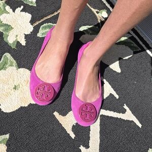 Tory Burch Vibrant Pink Suede Ballet Loafers with Iconic Emblem
